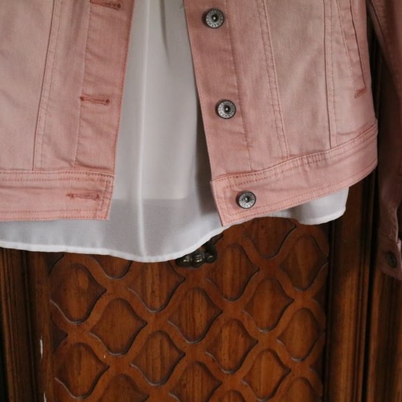 KEEPING Merona Distressed Pink Denim Jean Jacket NWOT! - Picture 7 of 16